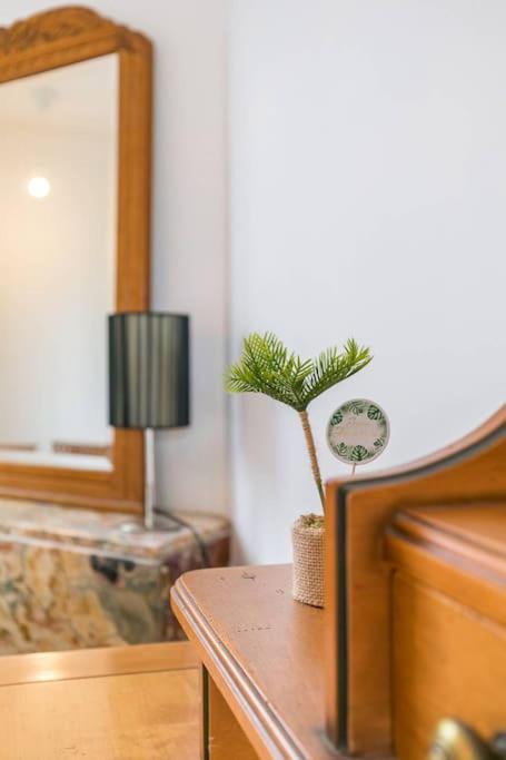 Le Montrachet Villa Dijon Bagian luar foto